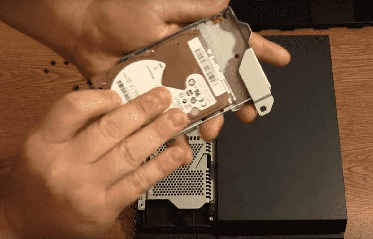 Changement disque dur PS4 - 3