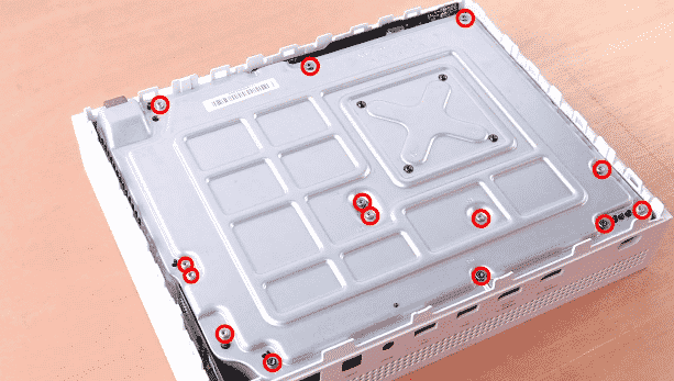 Changer le dique dur XboxOne S Etape 2