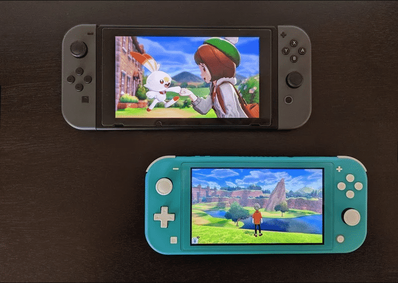 Nintendo Switch ou Lite cote à cote